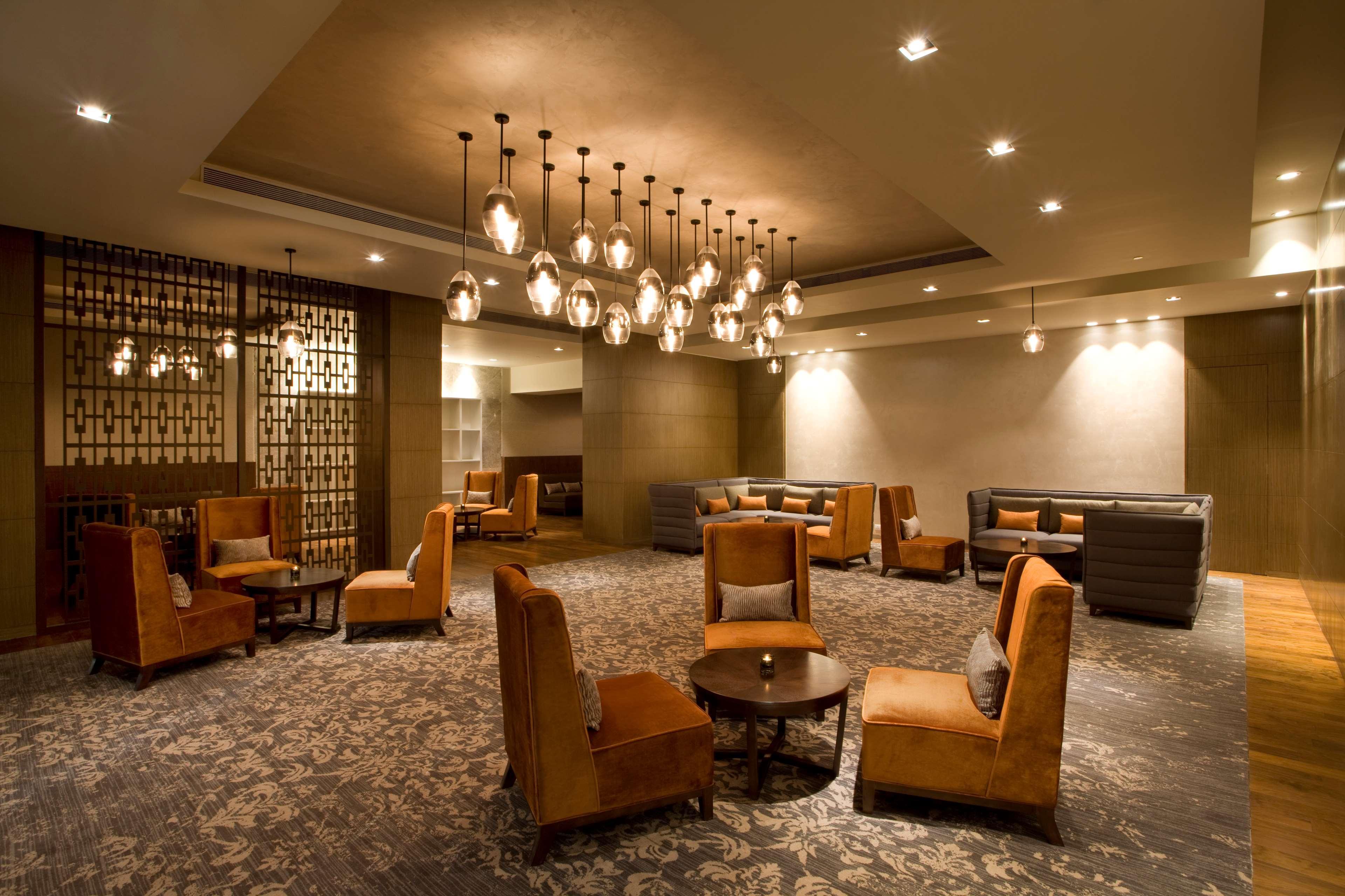 Готель Hyatt Regency Ахмедабад Екстер'єр фото The lounge at the airport